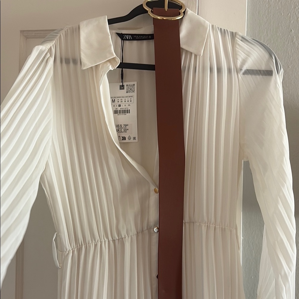 Zara White and Gold Long Sleeve Bishop Collar Dress